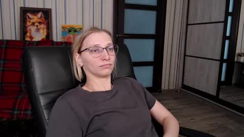 Vika online show from March 2026 08:37:02 AM