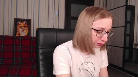 Vika online show from April 2026 08:42:02 PM