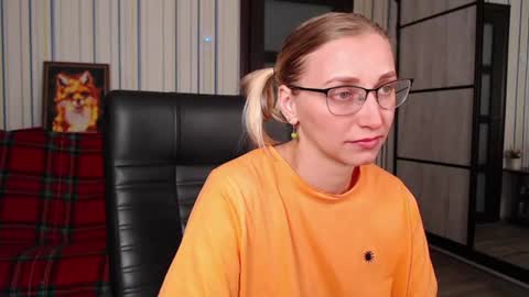 Snapshot of vikaericka chatting on July 2026 04:24:01 PM Vika online show from July 2026 04:24:01 PM