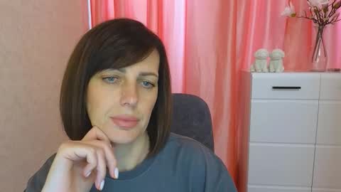 Vika online show from October 2025 09:30:01 AM