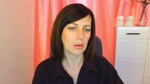 Vika online show from November 2025 10:23:01 AM