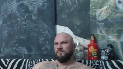 Snapshot of viking_me chatting on May 2026 06:37:01 PM viking online show from May 2026 06:37:01 PM