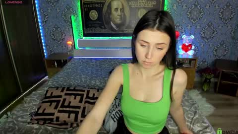 vikki and george online show from February 2025 04:48:01 PM