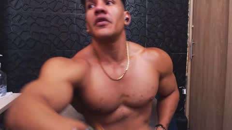 Viktor Herrera online show from October 2025 01:34:01 PM