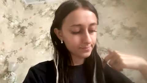 Snapshot of viktoria9898 chatting on September 2025 11:15:01 AM Sweett online show from September 2025 11:15:01 AM