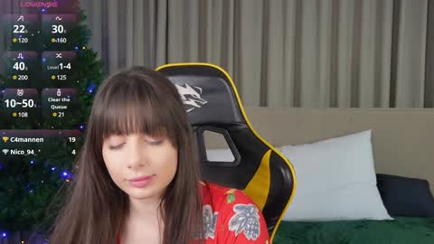 Snapshot of viktoria_storm chatting on December 2024 07:32:02 PM Alisa online show from December 2024 07:32:02 PM