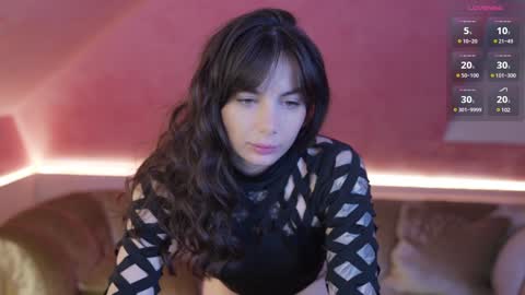 Snapshot of viktoria_storm chatting on January 2025 04:27:01 PM Alisa online show from January 2025 04:27:01 PM