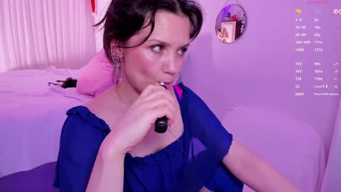 Snapshot of viktoriakiss chatting on January 2025 09:08:02 PM viktoriakiss online show from January 2025 09:08:02 PM