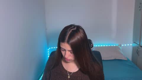 Snapshot of viky_evanss chatting on June 2026 07:26:02 PM viky_evanss online show from June 2026 07:26:02 PM