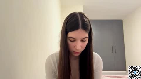 Vivien online show from March 2026 12:07:01 PM