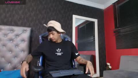 V I N A C K online show from November 2025 03:17:02 AM