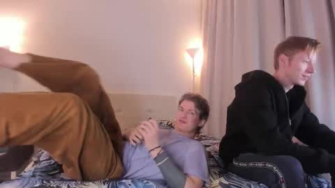 Dimoooooon online show from October 2025 09:03:01 PM