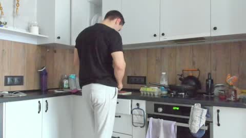 Vincent.  uncut 18cm online show from January 2025 08:51:02 AM