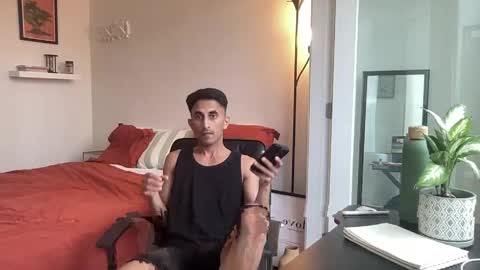 Italian Twink online show from June 2026 02:29:01 AM