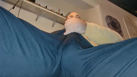 Snapshot of vineatspussnluvsit chatting on January 2025 09:16:01 AM onlyhaveeyes4u online show from January 2025 09:16:01 AM