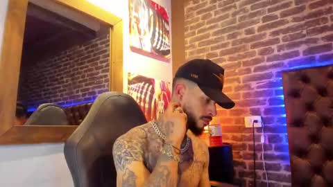 ---Vinzen--- online show from November 2025 05:07:02 AM