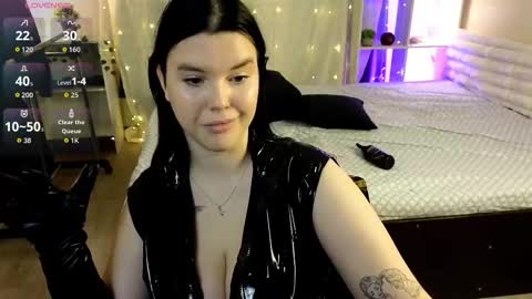 Snapshot of viola_bunny chatting on September 2025 04:18:02 PM Viola Bunny online show from September 2025 04:18:02 PM