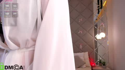 Snapshot of viola_wilson chatting on April 2026 01:14:01 AM Viola online show from April 2026 01:14:01 AM