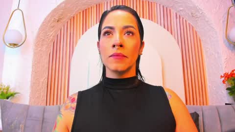 Violette online show from June 2026 10:17:01 AM