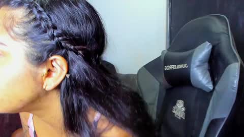 Violet and Myers online show from May 2026 11:24:01 PM