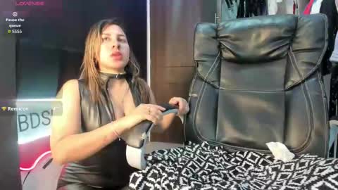 Kim online show from September 2025 08:45:01 PM