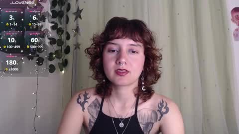 Snapshot of violet_bluee chatting on May 2026 07:15:01 AM Violet online show from May 2026 07:15:01 AM