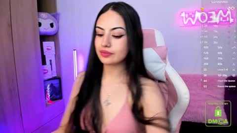 Snapshot of violet_catt chatting on February 2025 09:54:01 PM Violeta online show from February 2025 09:54:01 PM