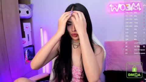 Snapshot of violet_catt chatting on February 2025 08:38:02 PM Violeta online show from February 2025 08:38:02 PM