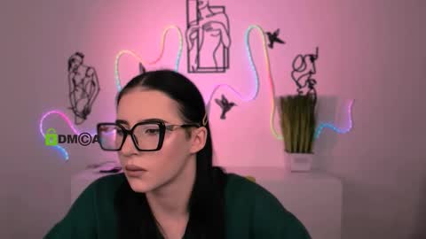 violet_moxi online show from December 2025 06:18:01 AM