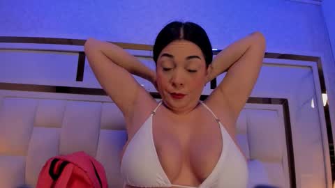 violet_sm online show from December 2025 03:00:02 AM