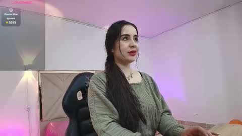 Snapshot of violet_tay1 chatting on October 2025 11:18:02 AM violet_tay1 online show from October 2025 11:18:02 AM