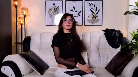 Violeta online show from June 2026 07:38:02 PM