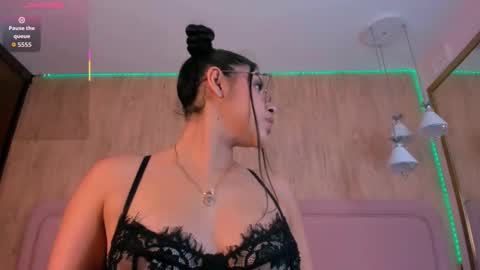 Snapshot of violeta_garcia chatting on September 2025 09:13:02 AM Violeta Garcia online show from September 2025 09:13:02 AM