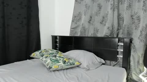 Snapshot of violeta_gracee chatting on April 2026 01:30:01 AM violeta_gracee online show from April 2026 01:30:01 AM
