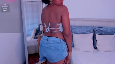 Snapshot of violeta_ruiz_ chatting on January 2025 10:33:01 PM violeta_ruiz_ online show from January 2025 10:33:01 PM