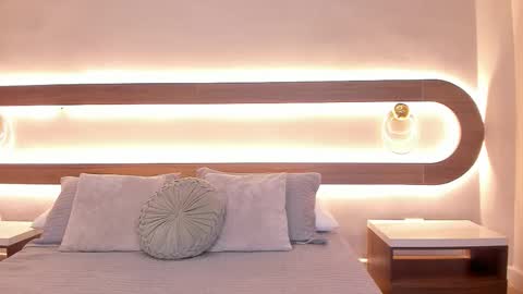 Violeta Sum online show from March 2026 12:11:01 PM