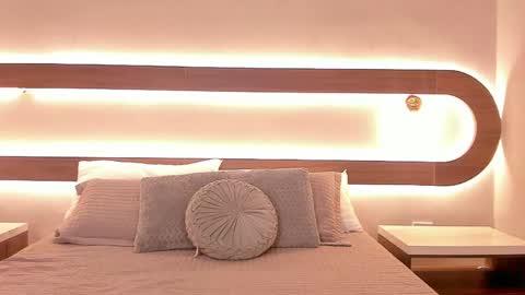 Violeta Sum online show from April 2026 01:16:02 PM