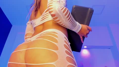 Violeta online show from January 2025 05:33:01 PM