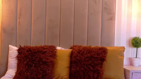 Snapshot of violetblaze chatting on September 2025 12:34:02 AM Cute Violet online show from September 2025 12:34:02 AM