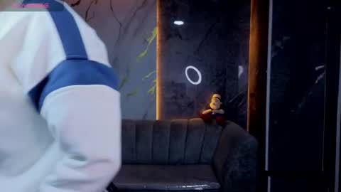 violeth_b online show from April 2026 01:01:02 PM