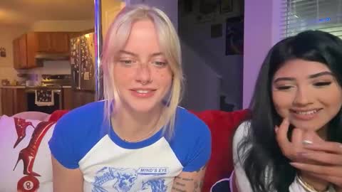Violet Laine online show from May 2026 01:34:01 AM