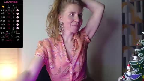 Violet  next stream December 6 online show from December 2024 10:47:02 PM