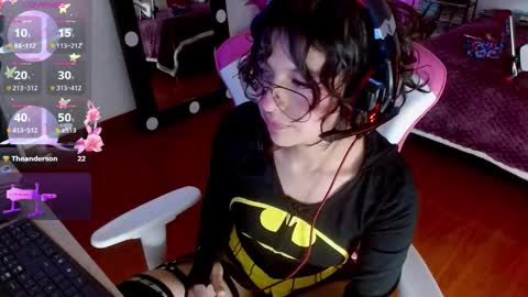   online show from October 2025 08:15:01 PM