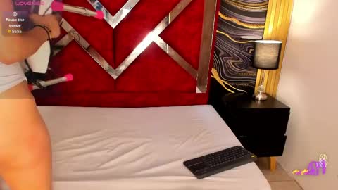 Snapshot of violetrose_as chatting on June 2026 09:41:01 PM Violet Rose online show from June 2026 09:41:01 PM