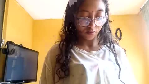 Violet777  online show from September 2025 06:53:01 PM