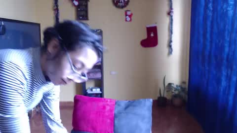 Violet777  online show from November 2025 01:11:01 PM