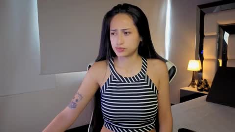 violetskinny online show from February 2026 08:36:02 PM