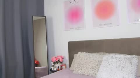 VioletSwone online show from January 2026 06:05:02 AM