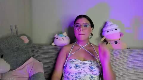 Snapshot of violett2006 chatting on February 2026 07:10:02 AM violeta online show from February 2026 07:10:02 AM