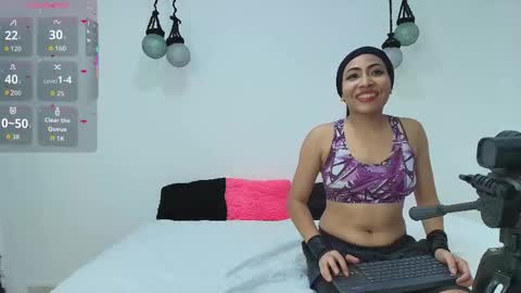 Snapshot of violett_the_bitch chatting on September 2025 02:35:01 AM violett_the_bitch online show from September 2025 02:35:01 AM